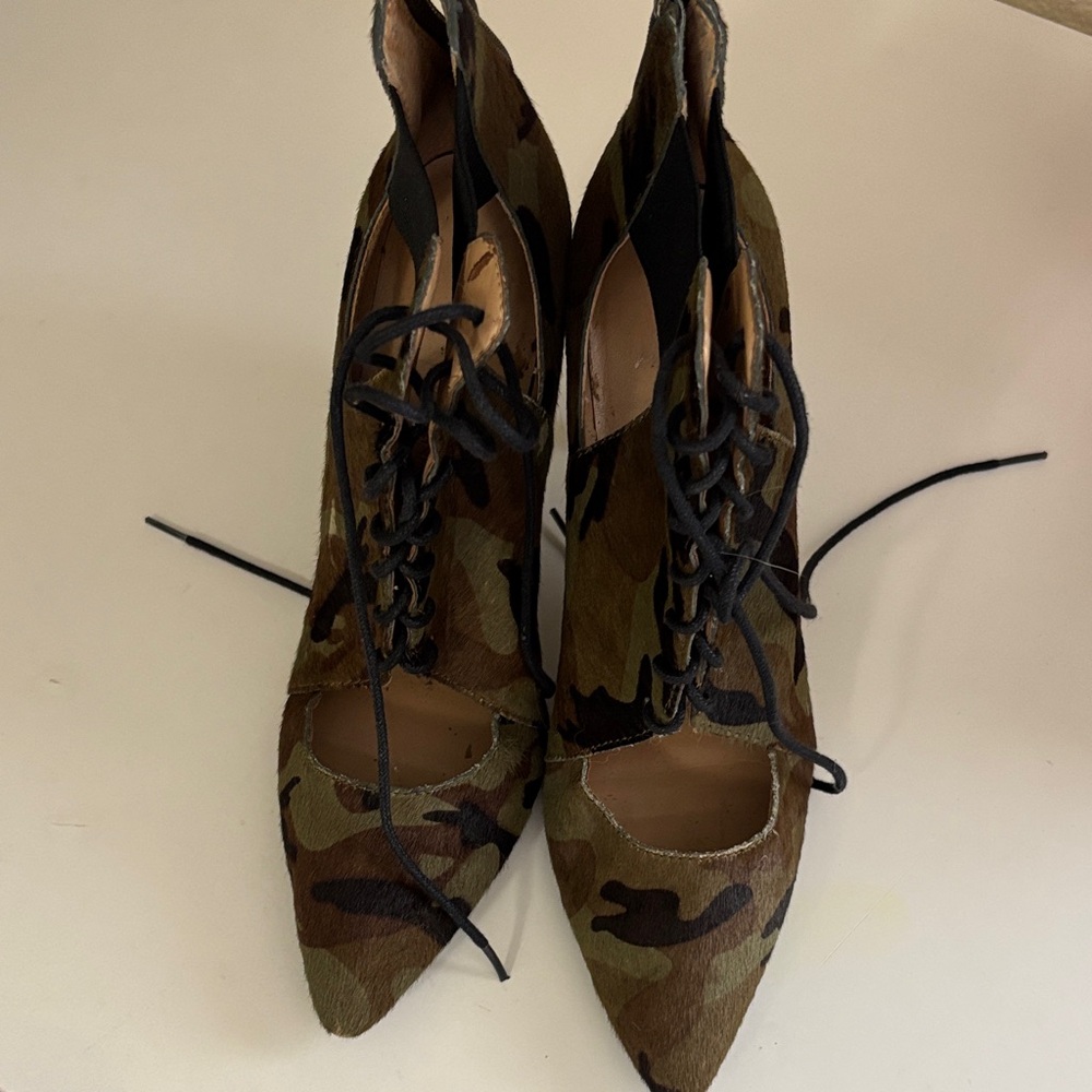 Banana Republic Camouflage Lace-Up Boots
